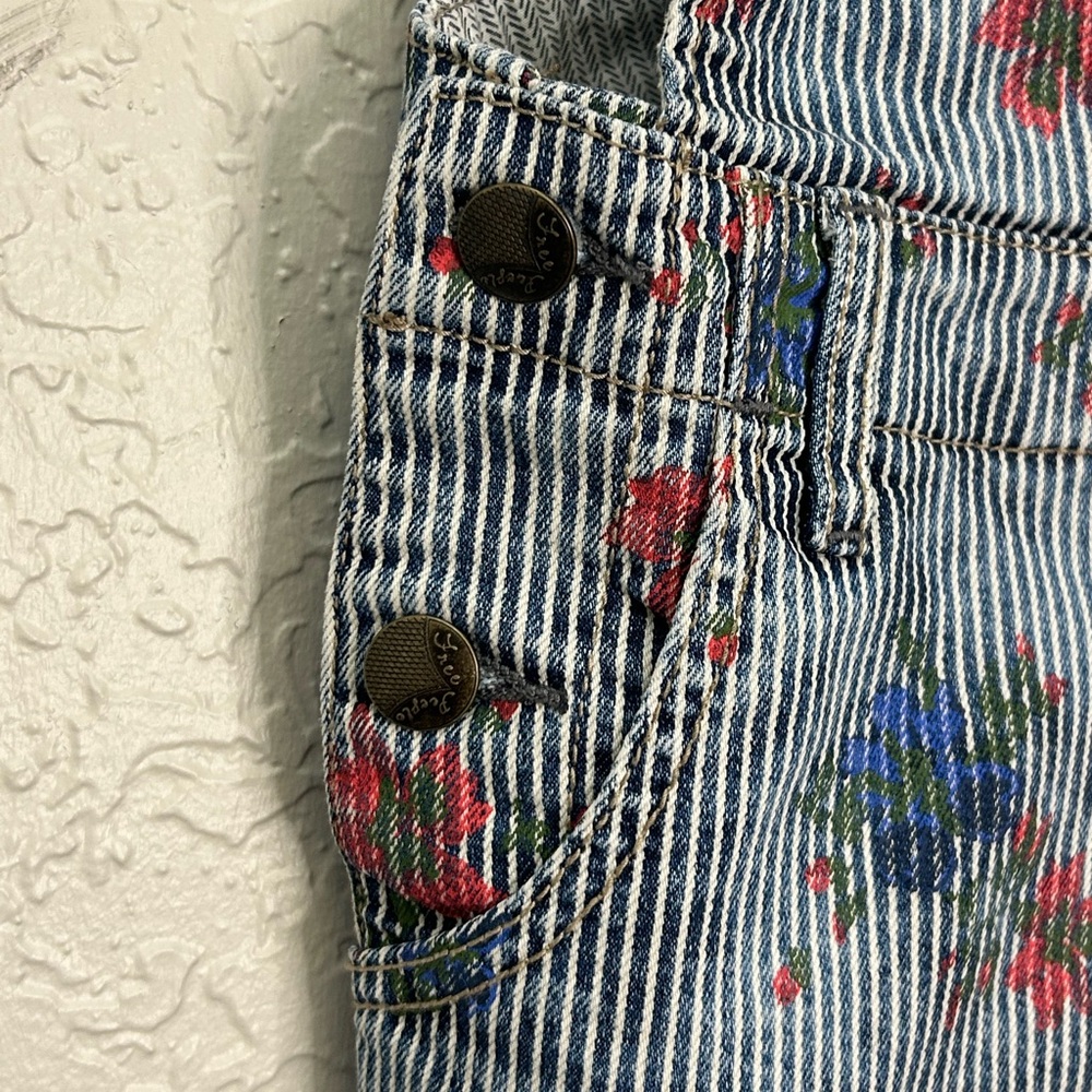 Free People Floral Print Striped Denim Overalls Size 2 - Picture 5 of 7